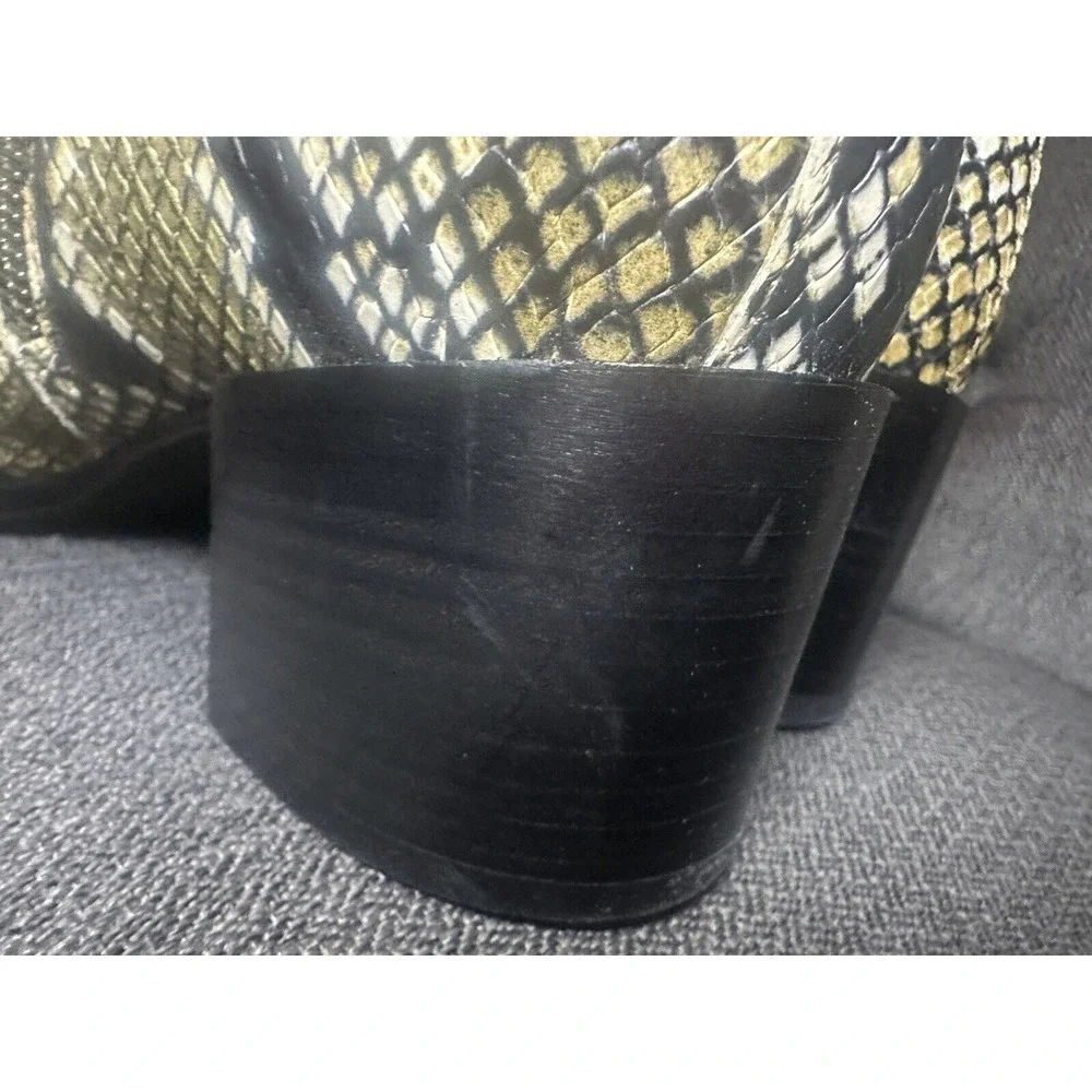 Everlane The Boss Boot Snake Print Ankle Pointy Toe Booties‎ Women's 8